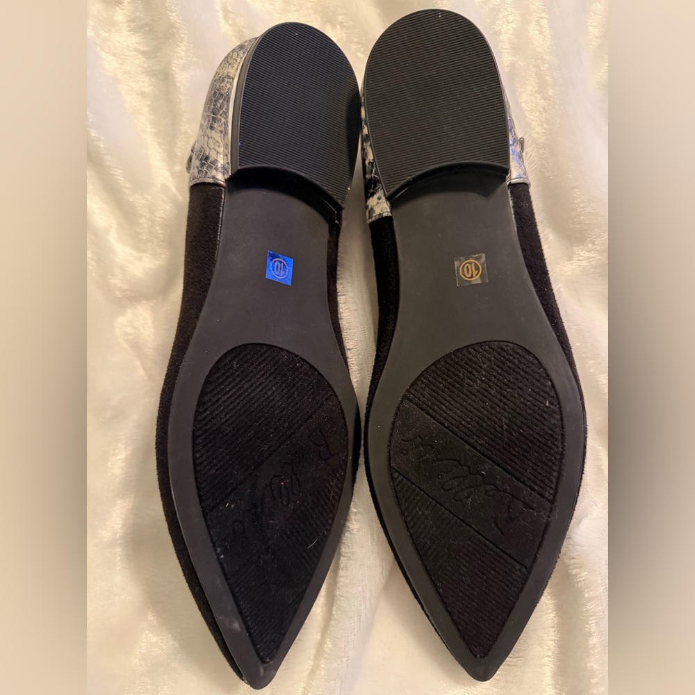 Bellini Black and Silver Women's Flats - Picture 8 of 8